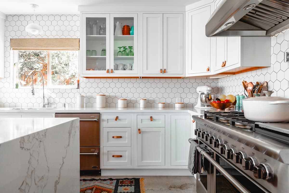 Open-Plan, One Material